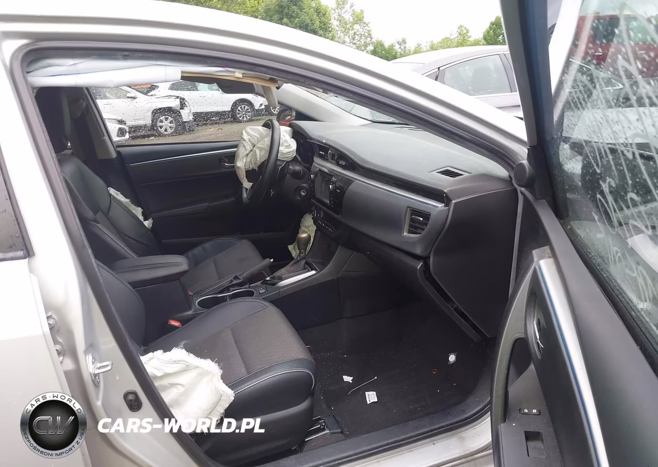 2015 Toyota Corolla S Plus VIN:2T1BURHE4FC413684 - 5
