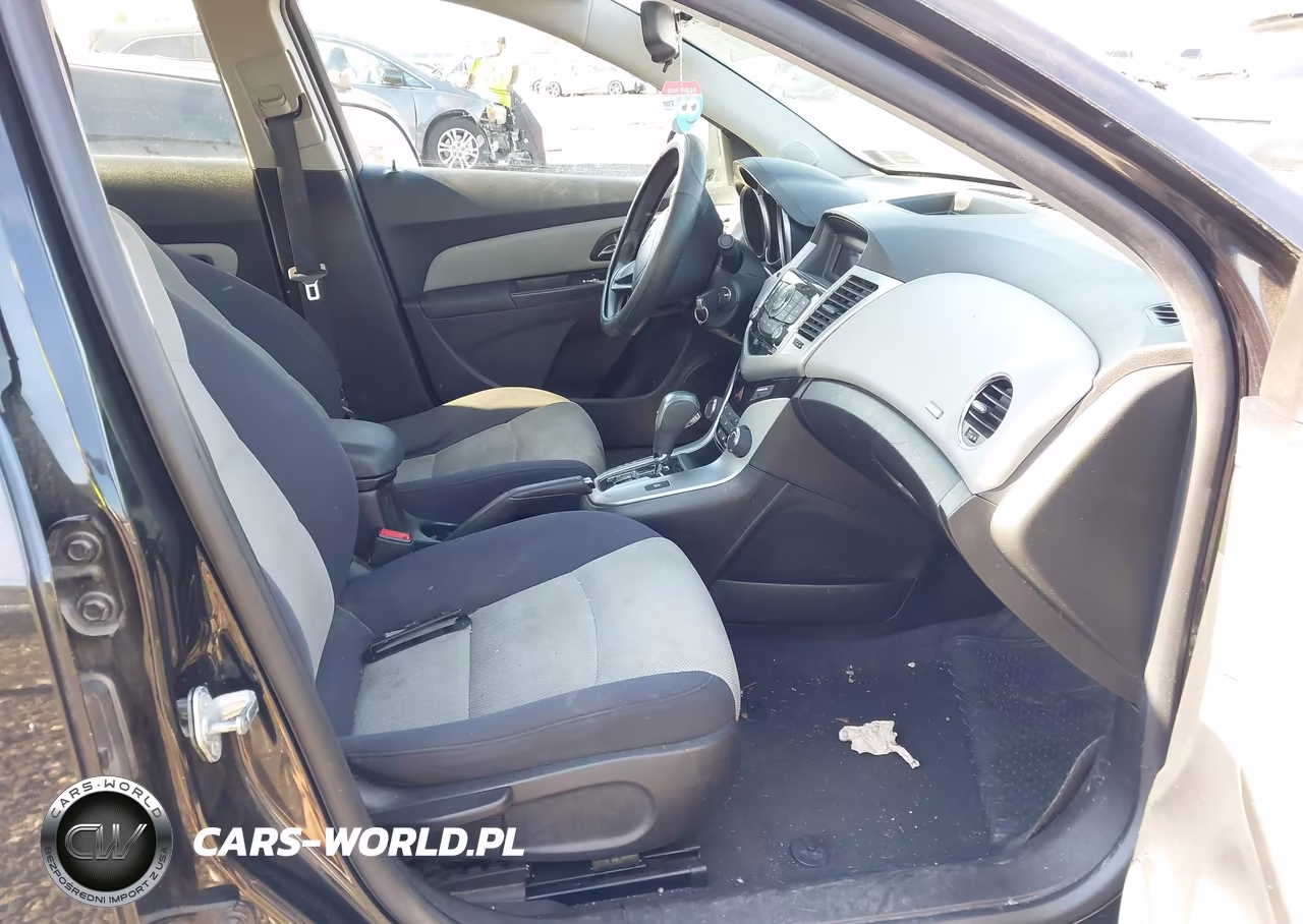 2013 Chevrolet Cruze Ls Auto VIN:1G1PA5SG5D7245207 - 5