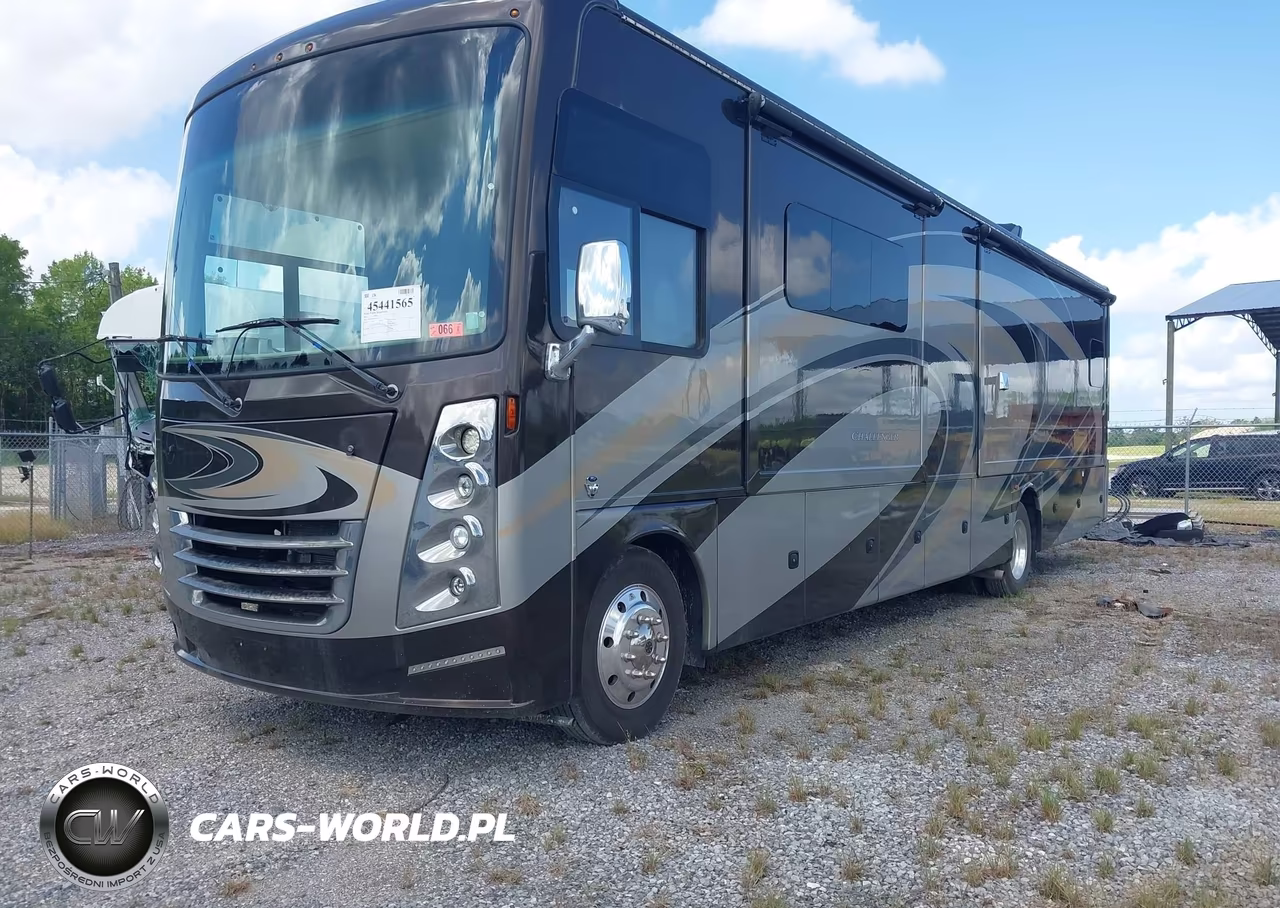 2017 Ford F53 VIN:1F66F5DY2H0A18570 - 2