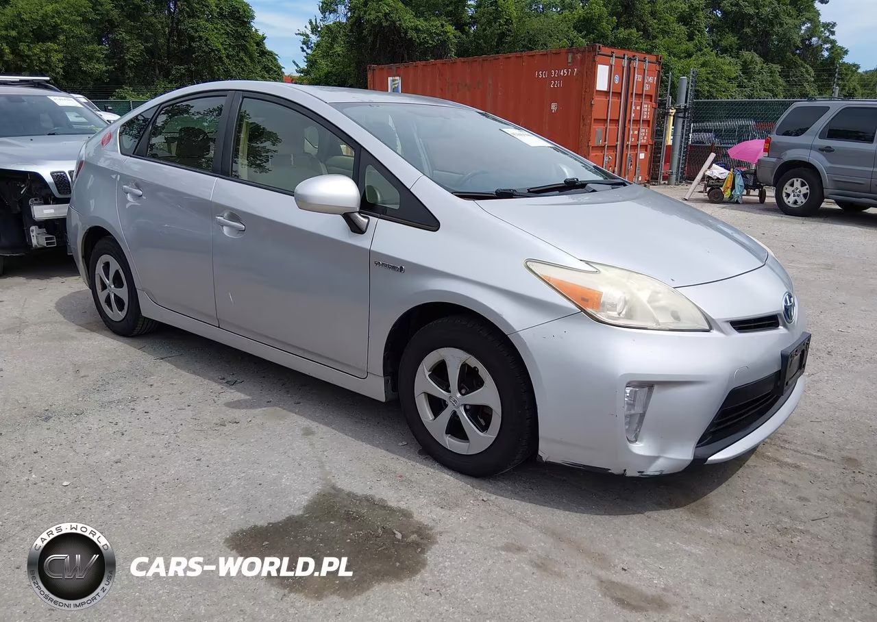 2013 Toyota Prius Two – zdjęcie 1 z 18