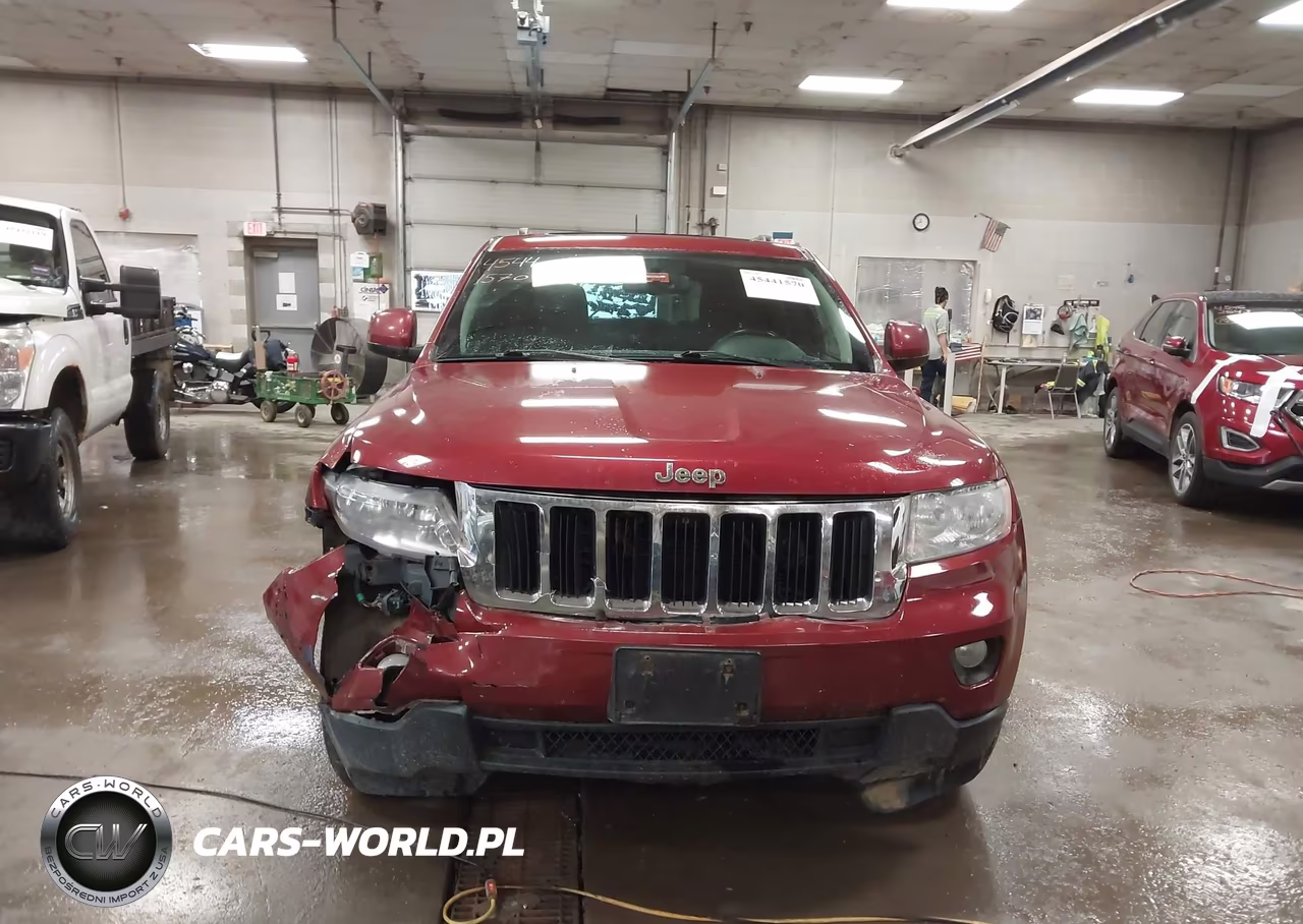 2013 Jeep Grand Cherokee Laredo VIN:1C4RJFAG6DC568664 - 6