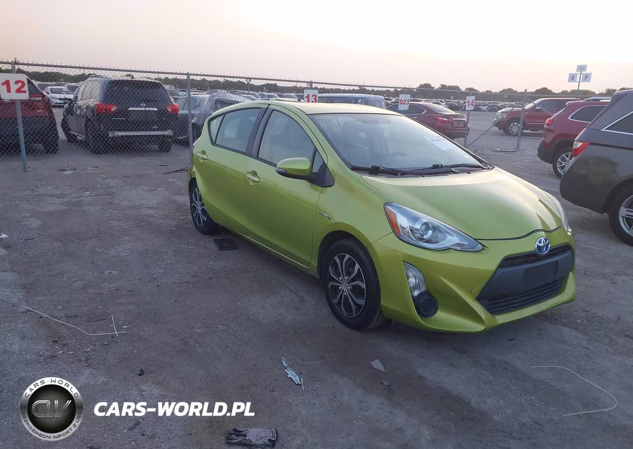 2015 Toyota Prius C One
