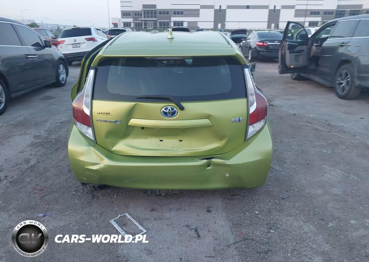 2015 Toyota Prius C One VIN:JTDKDTB35F1096913 - 6