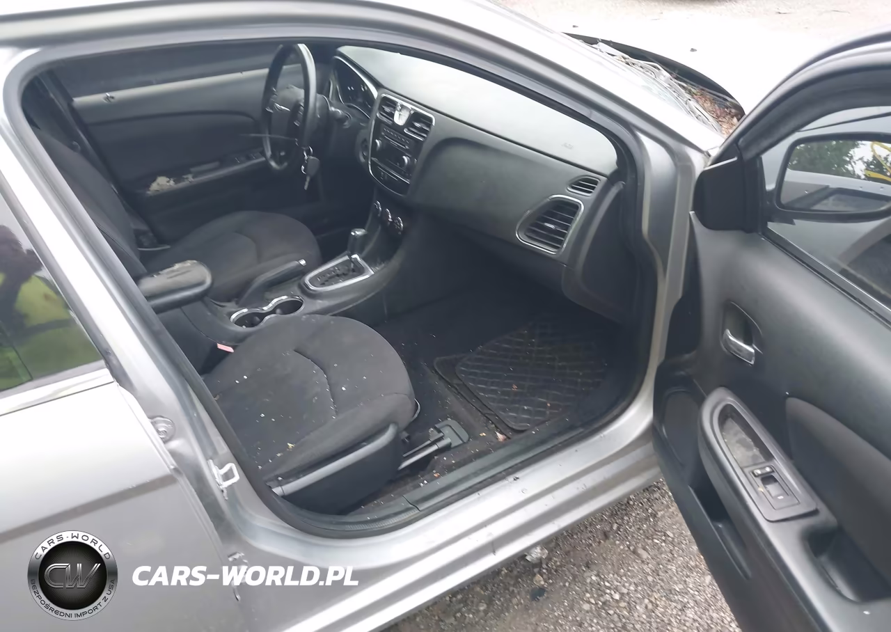 2013 Chrysler 200 Lx VIN:1C3CCBAB5DN686422 - 5