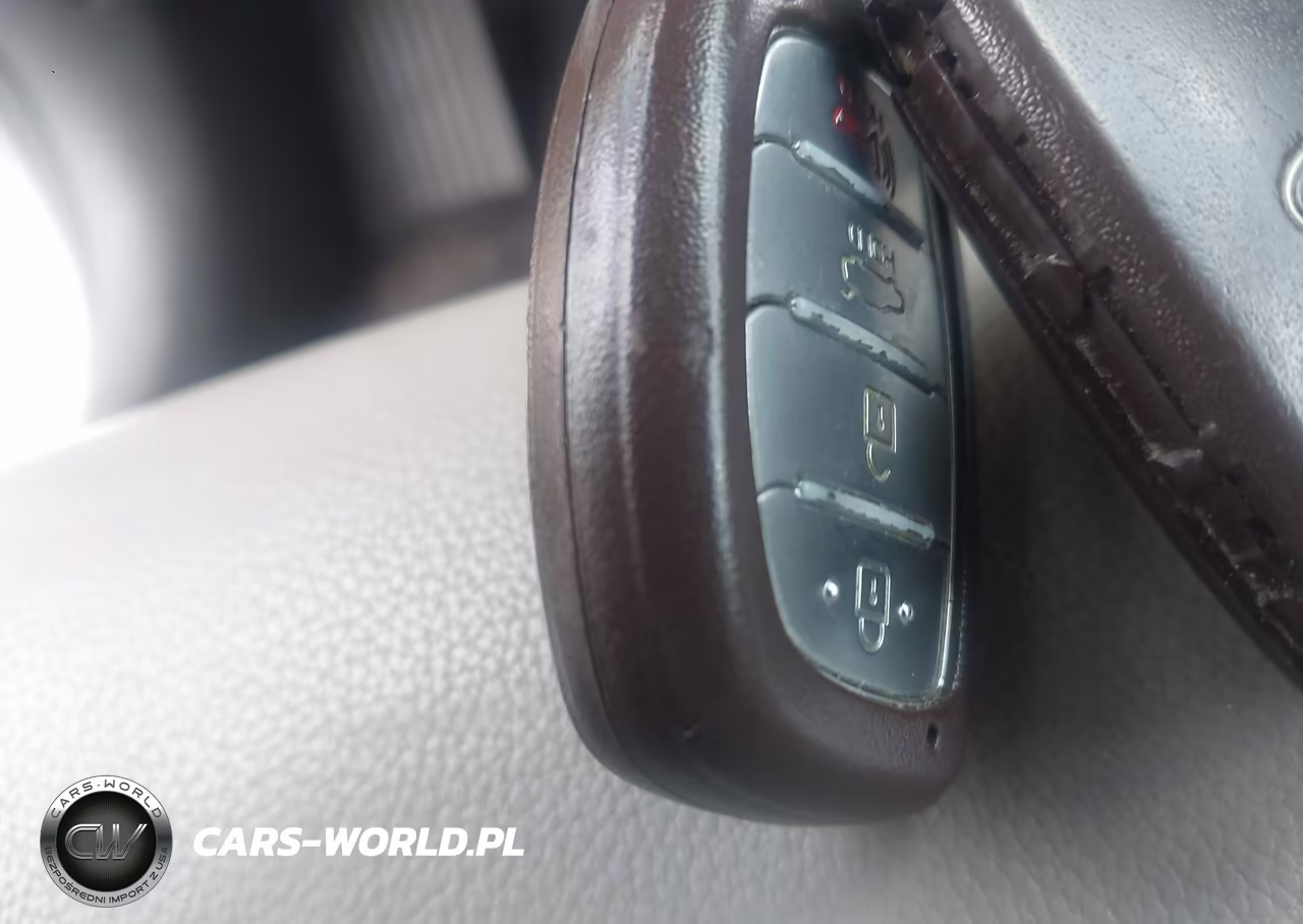 2015 Hyundai Sonata Sport VIN:5NPE34AF5FH059435 - 11