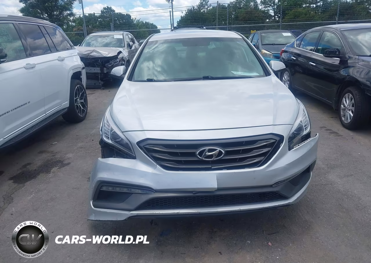2015 Hyundai Sonata Sport VIN:5NPE34AF5FH059435 - 12