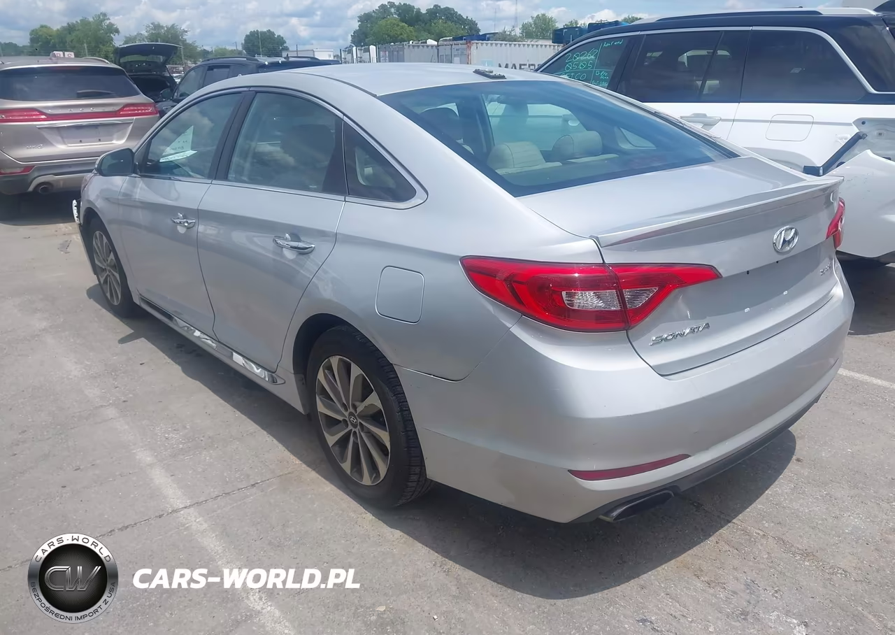2015 Hyundai Sonata Sport VIN:5NPE34AF5FH059435 - 3