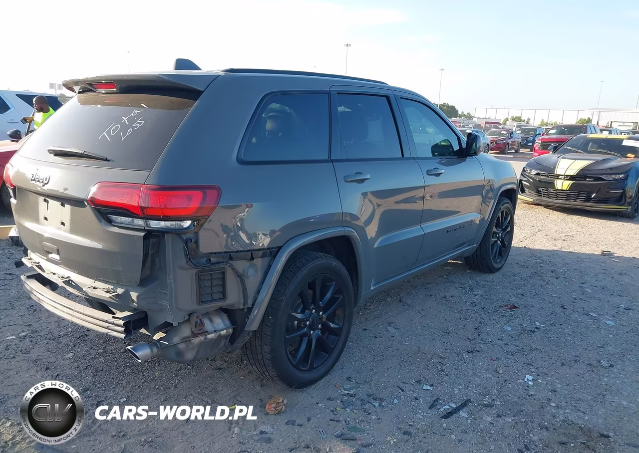 2019 Jeep Grand Cherokee Altitude 4X2 VIN:1C4RJEAG3KC672651 - 4