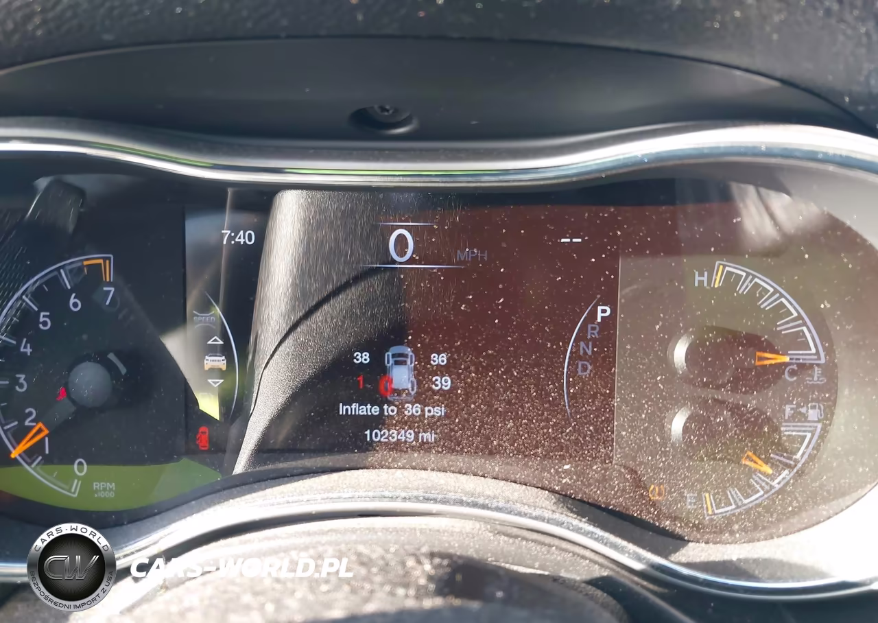 2019 Jeep Grand Cherokee Altitude 4X2 VIN:1C4RJEAG3KC672651 - 7