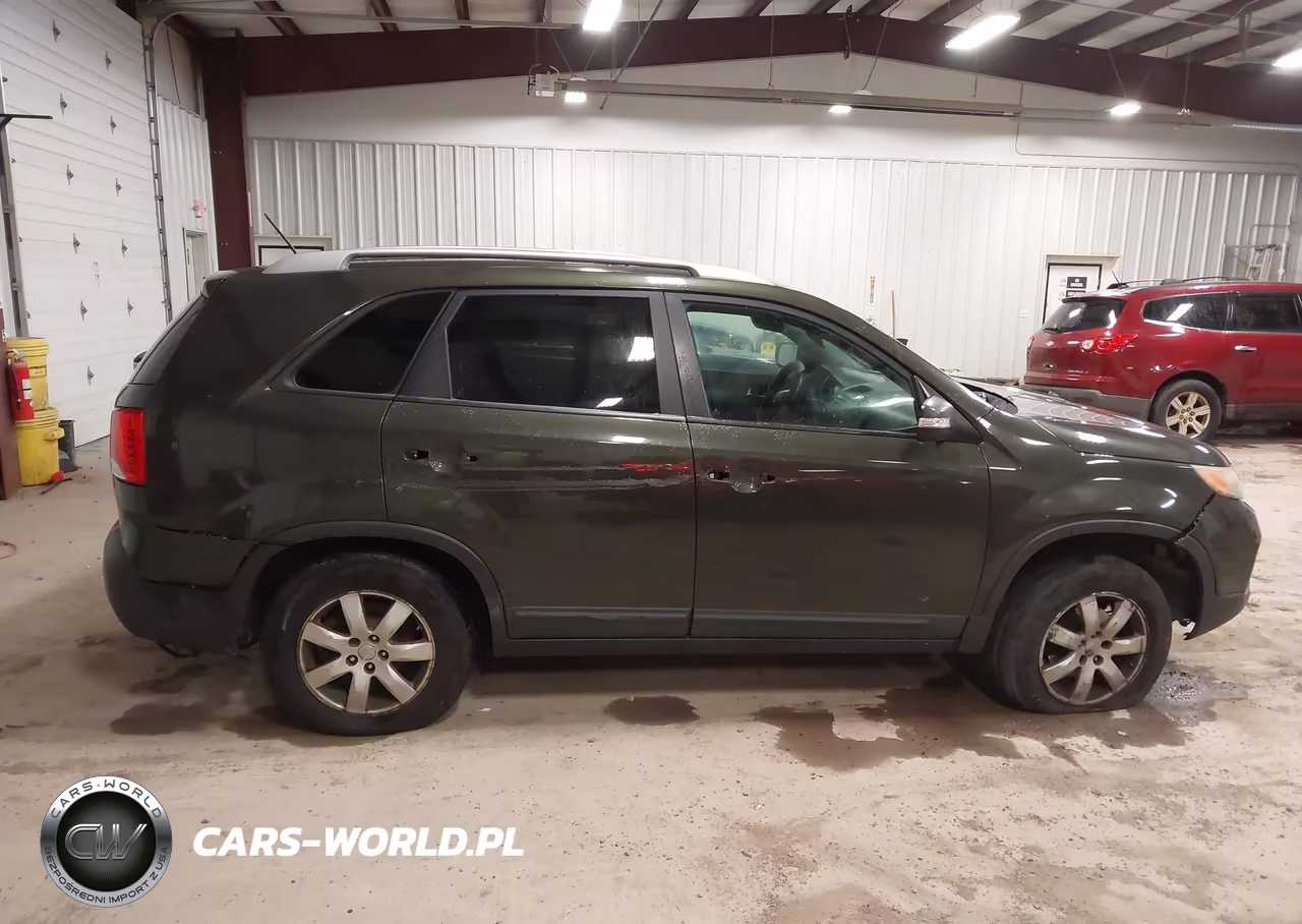 2011 Kia Sorento Lx VIN:5XYKT3A1XBG106137 - 13