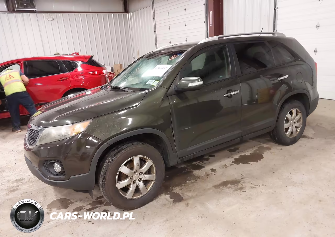 2011 Kia Sorento Lx VIN:5XYKT3A1XBG106137 - 2