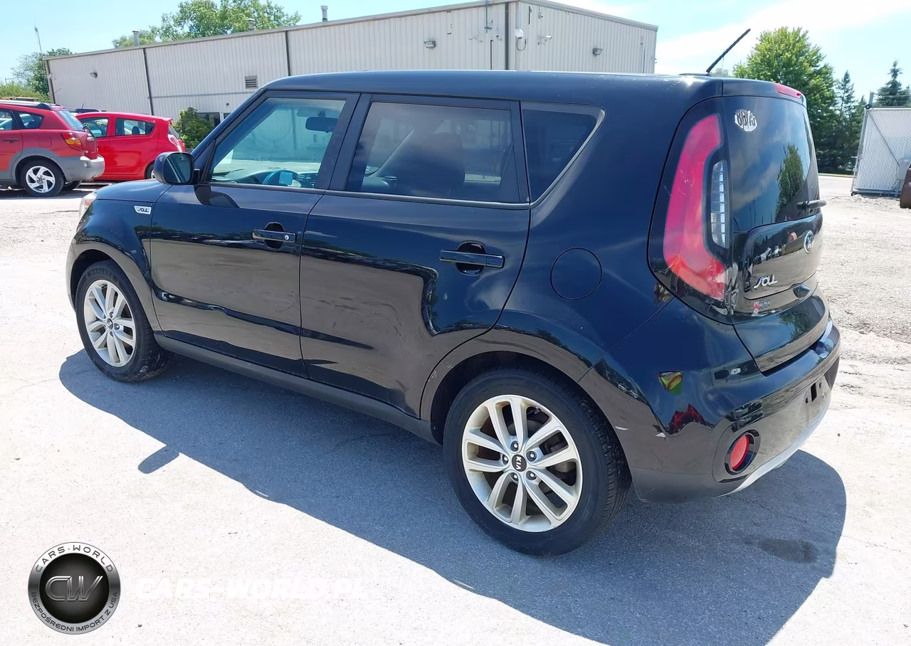2017 Kia Soul + VIN:KNDJP3A55H7418598 - 3