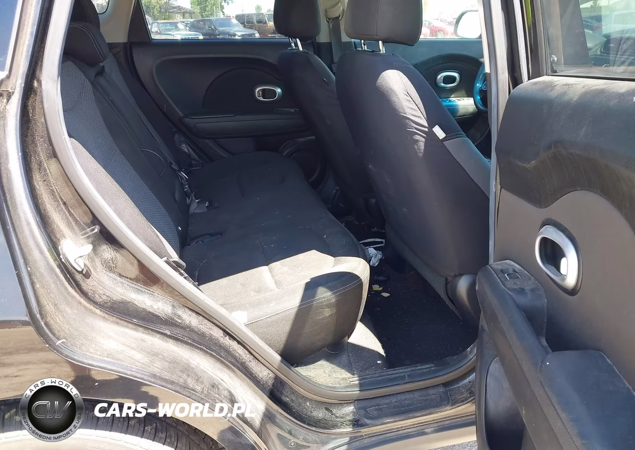 2017 Kia Soul + VIN:KNDJP3A55H7418598 - 8