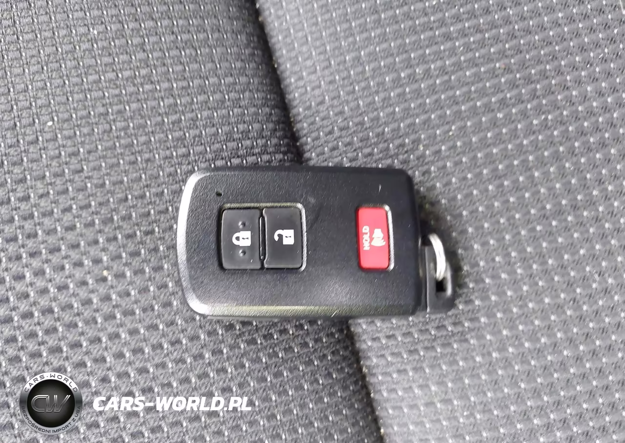 2017 Toyota Rav4 Hybrid Xle VIN:JTMRJREV1HD079812 - 11