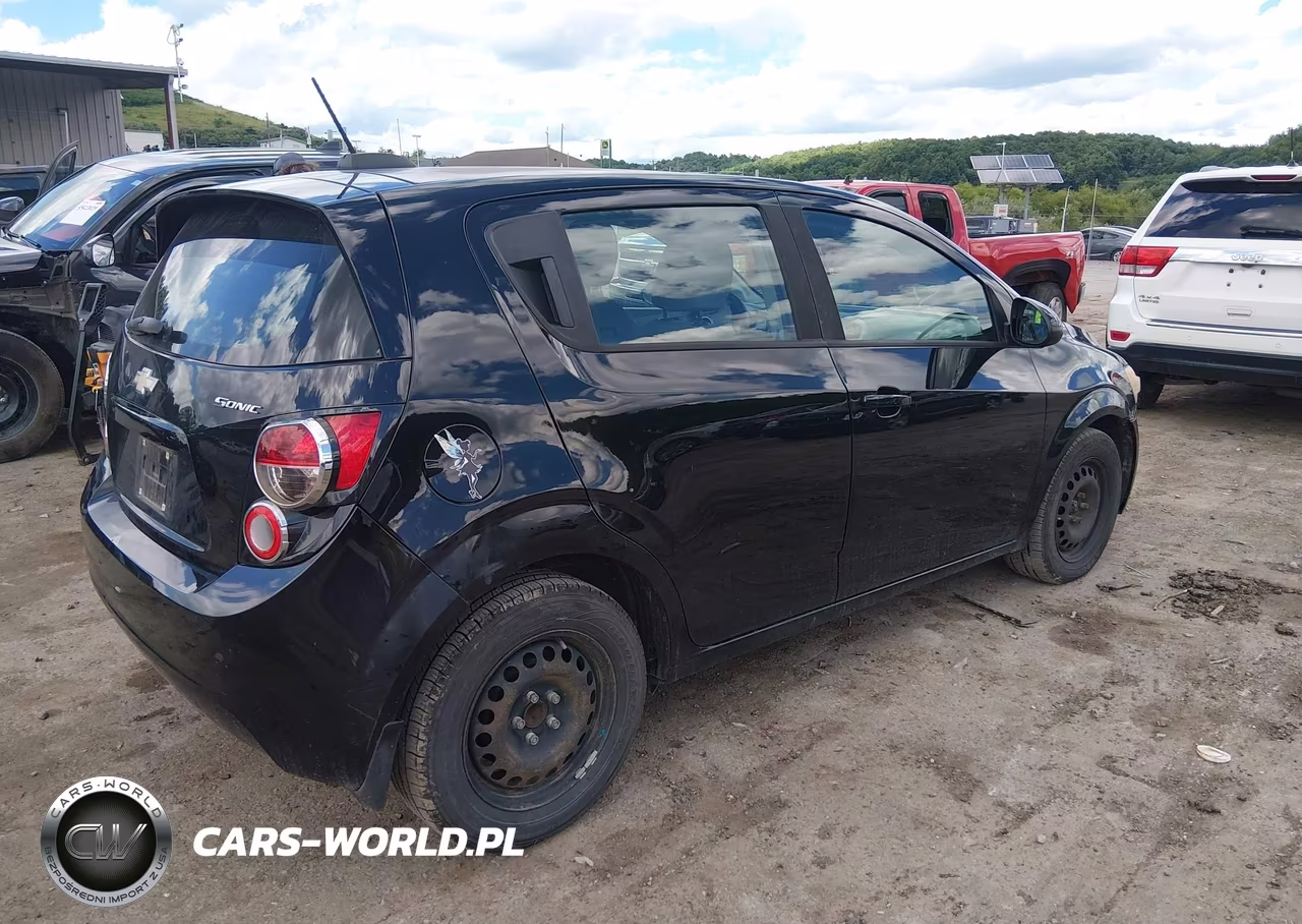 2016 Chevrolet Sonic Ls Auto VIN:1G1JA6SG3G4115668 - 4