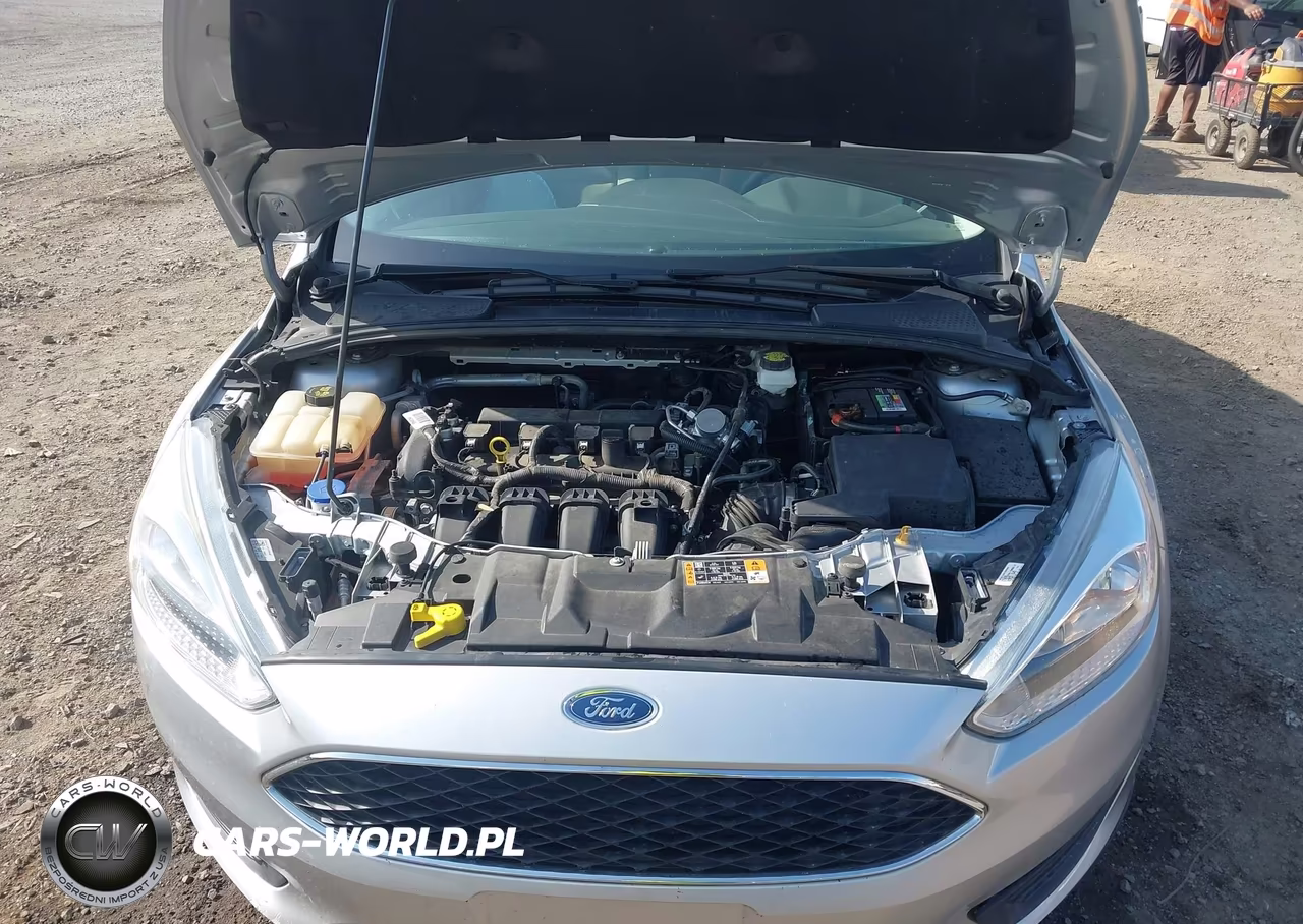 2017 Ford Focus Se VIN:1FADP3K27HL265107 - 10