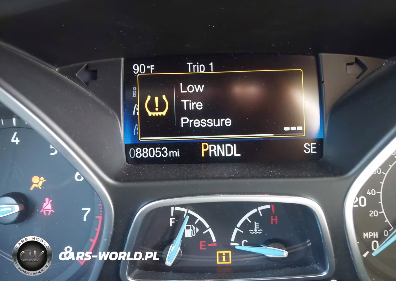 2017 Ford Focus Se VIN:1FADP3K27HL265107 - 16