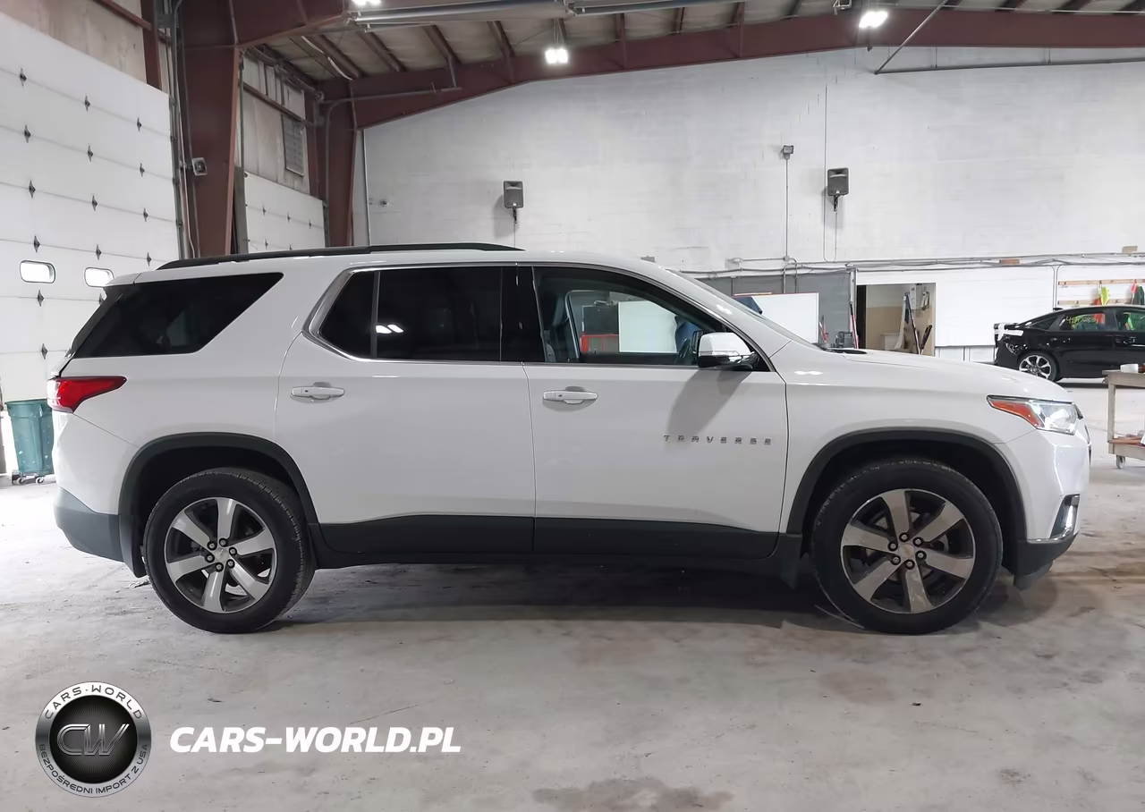 2019 Chevrolet Traverse 3Lt VIN:1GNEVHKW7KJ301036 - 13