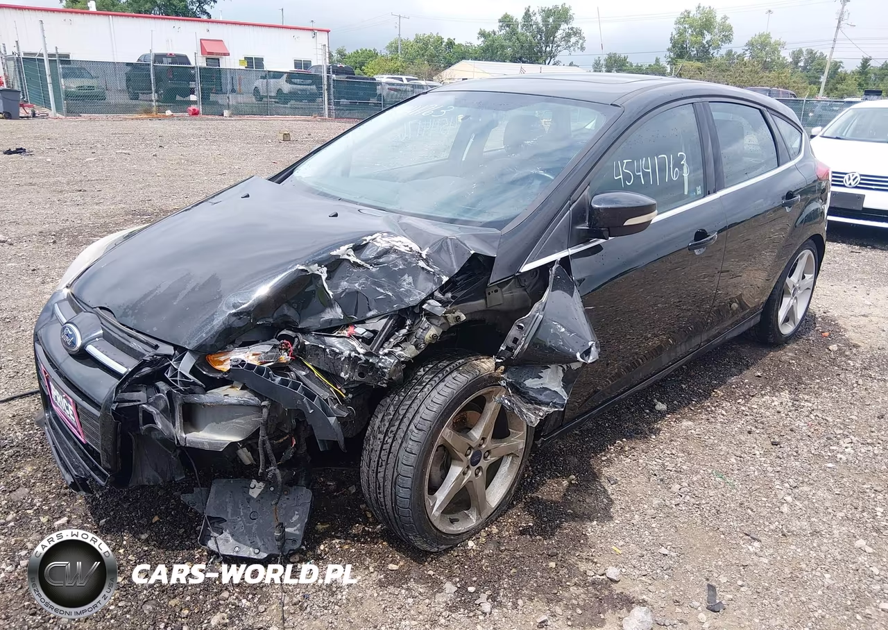 2014 Ford Focus Titanium VIN:1FADP3N22EL449796 - 2