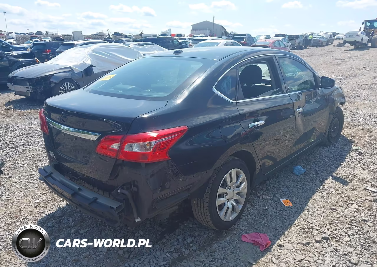 2016 Nissan Sentra S VIN:3N1AB7AP1GL638566 - 4