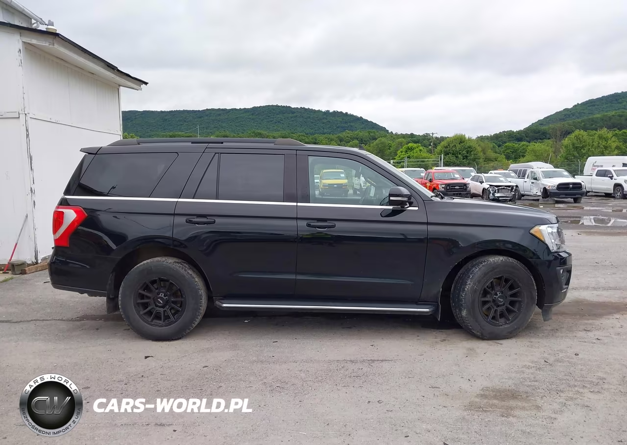 2018 Ford Expedition Xlt VIN:1FMJU1JT4JEA70026 - 13