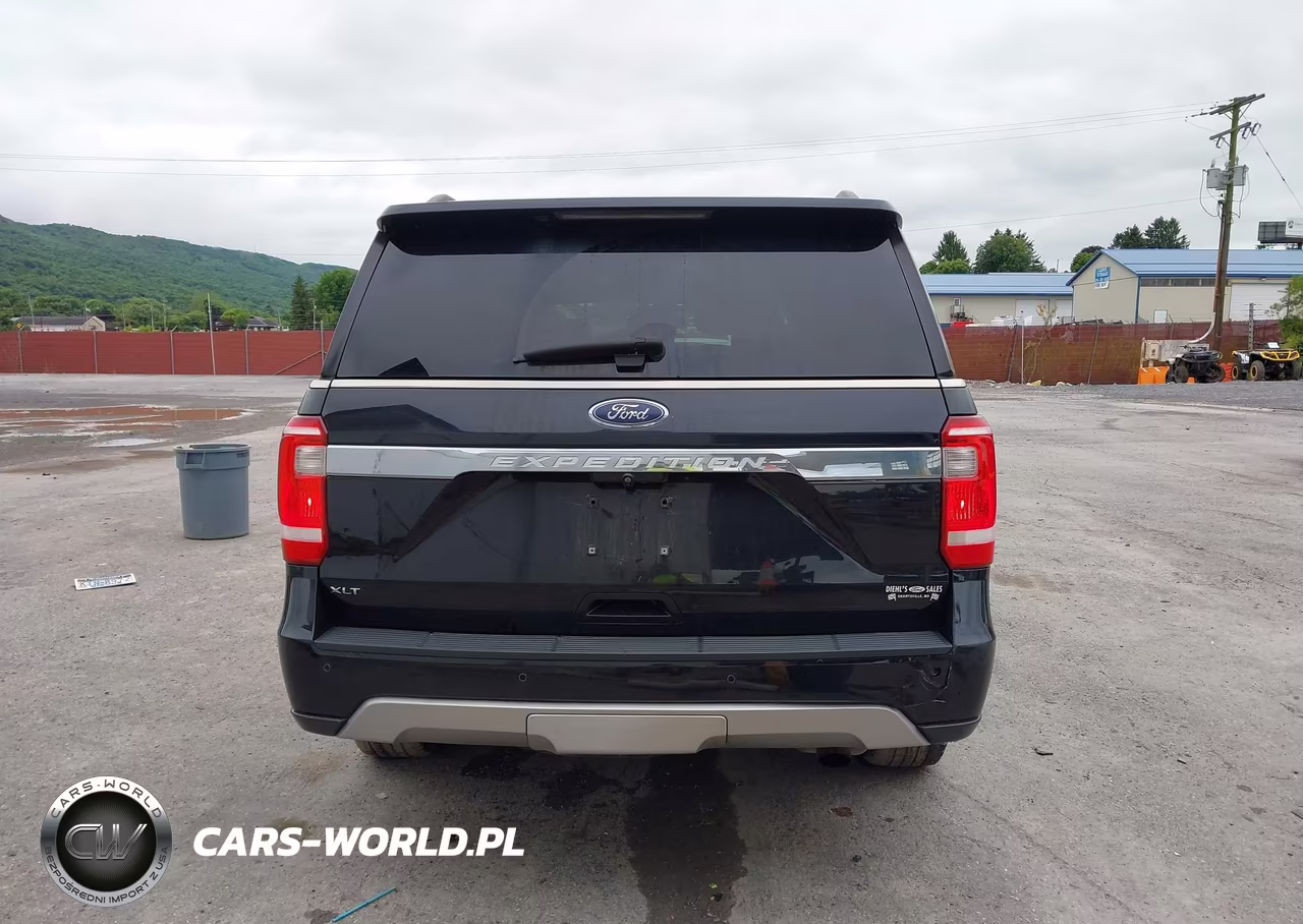 2018 Ford Expedition Xlt VIN:1FMJU1JT4JEA70026 - 16
