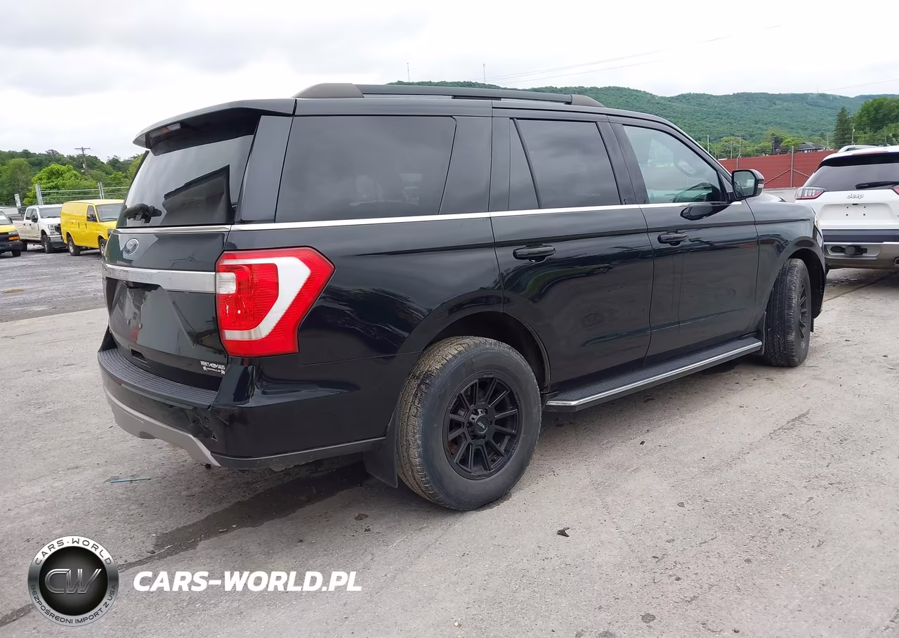 2018 Ford Expedition Xlt VIN:1FMJU1JT4JEA70026 - 4
