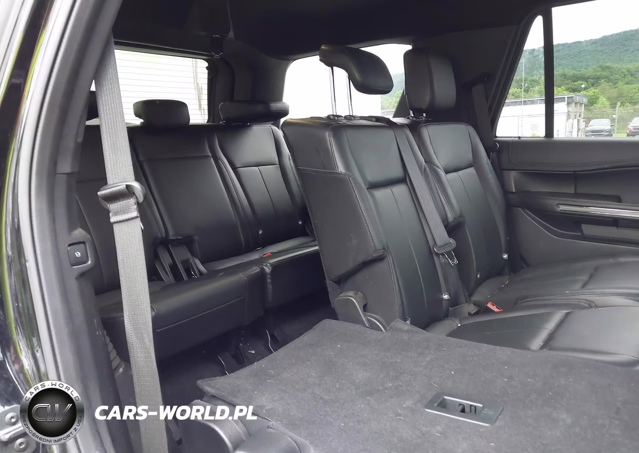 2018 Ford Expedition Xlt VIN:1FMJU1JT4JEA70026 - 8