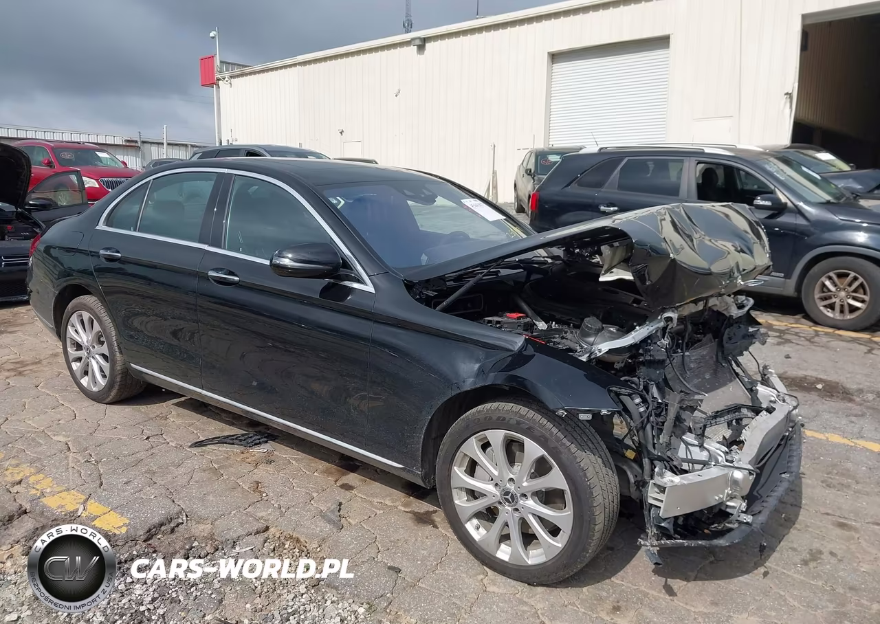 2017 Mercedes-Benz E 300 4Matic