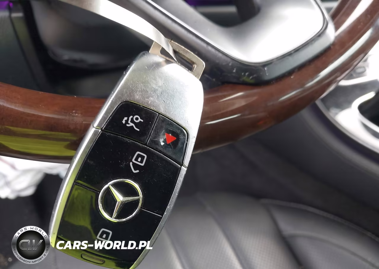 2017 Mercedes-Benz E 300 4Matic VIN:WDDZF4KB7HA255011 - 11