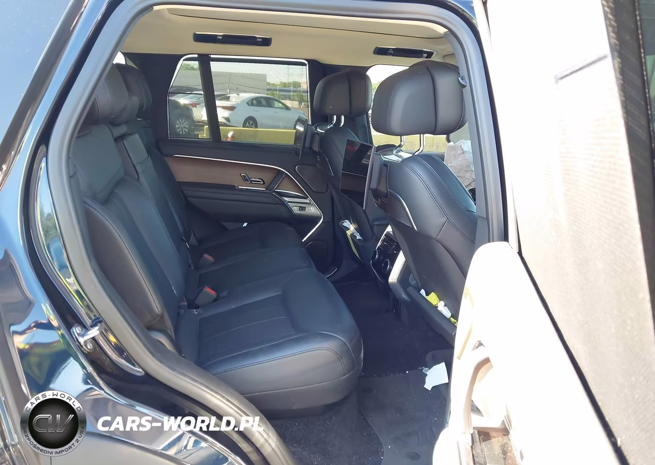 2025 Land Rover Range Rover P550E Autobiography VIN:SALK19F47SA257263 - 8