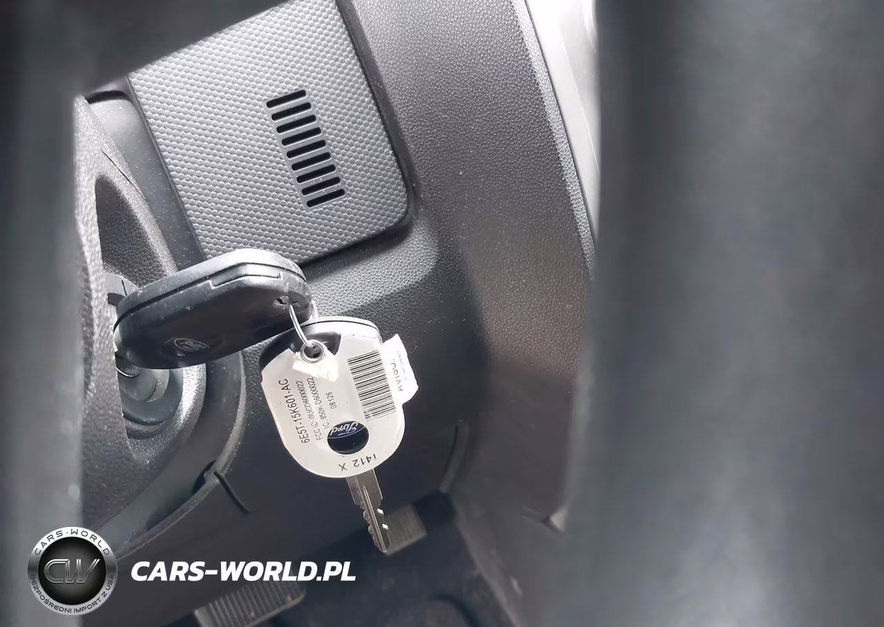 2008 Ford Escape Xlt VIN:1FMCU03Z88KE47165 - 11