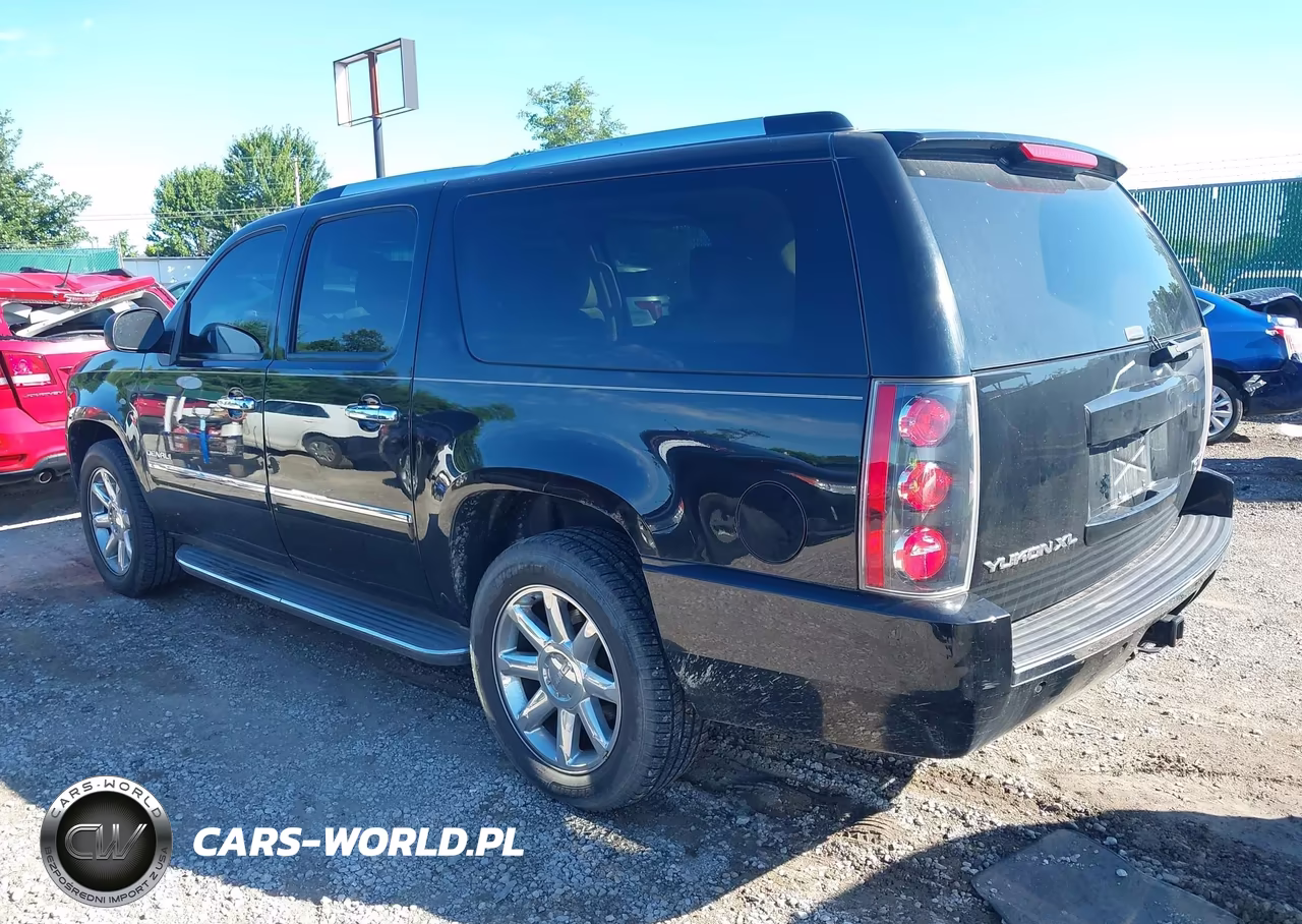 2013 GMC Yukon Xl 1500 Denali VIN:1GKS2MEFXDR167849 - 3