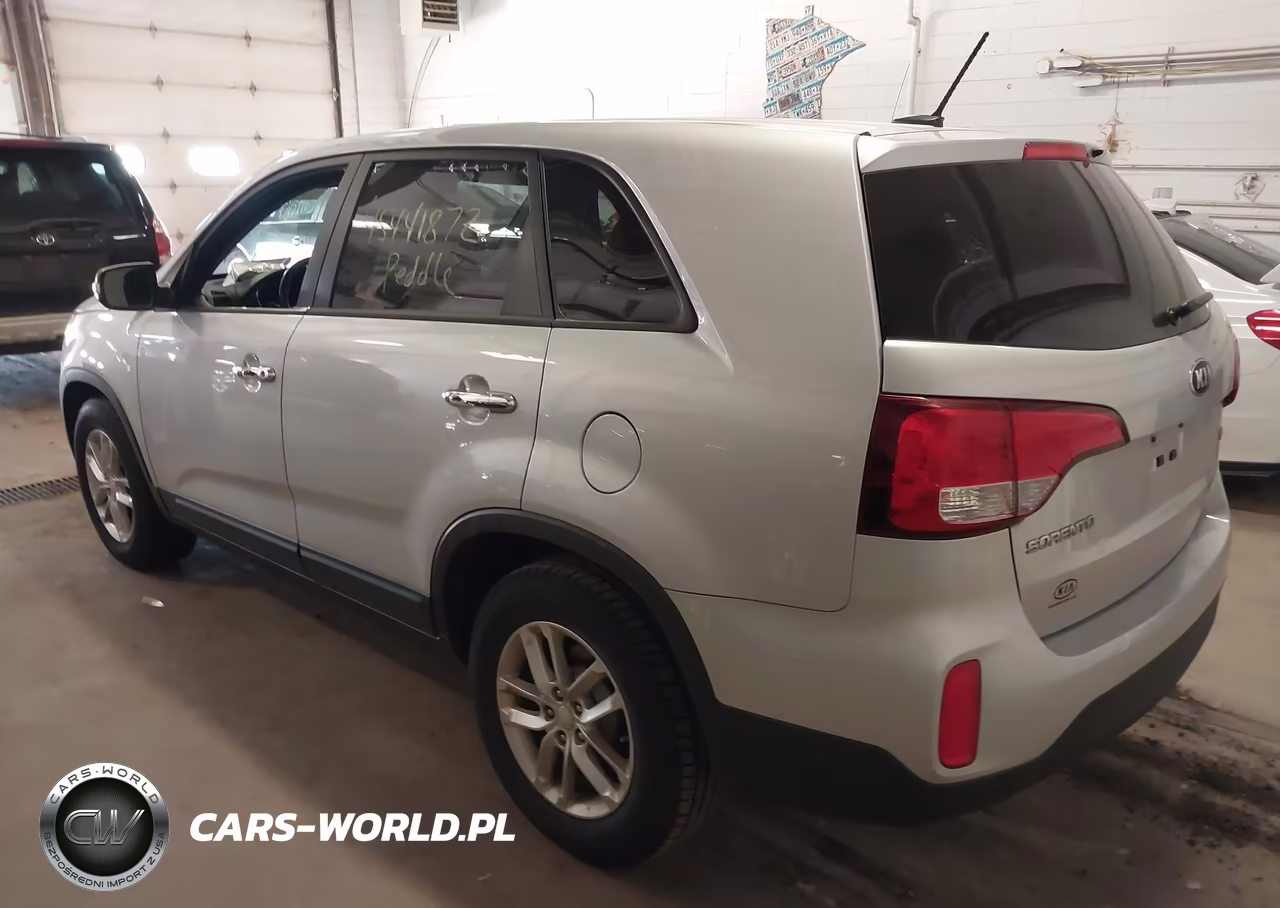 2014 Kia Sorento Lx VIN:5XYKT3A60EG475508 - 3