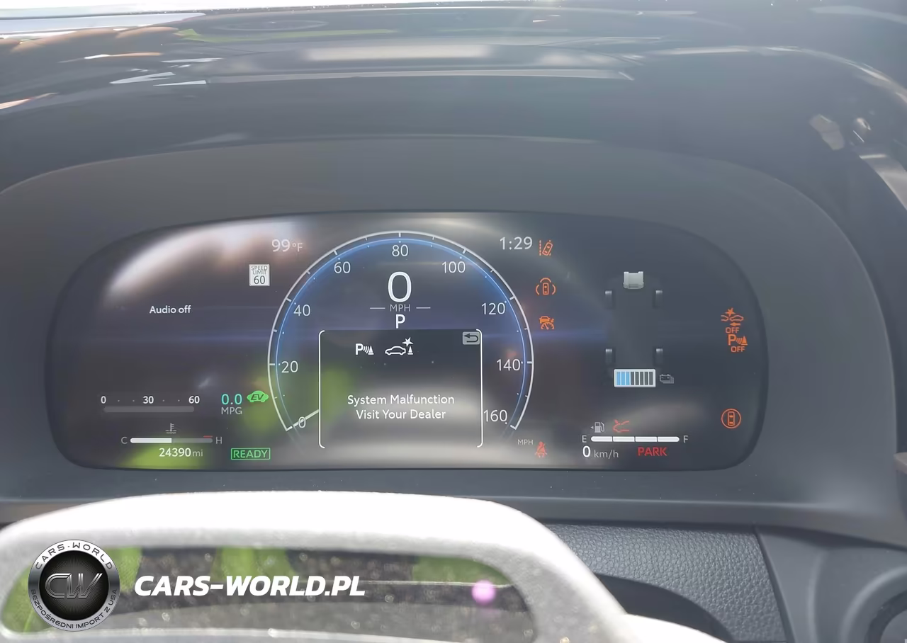 2025 Toyota Crown Signia Limited VIN:JTDACAAJXS3017673 - 7