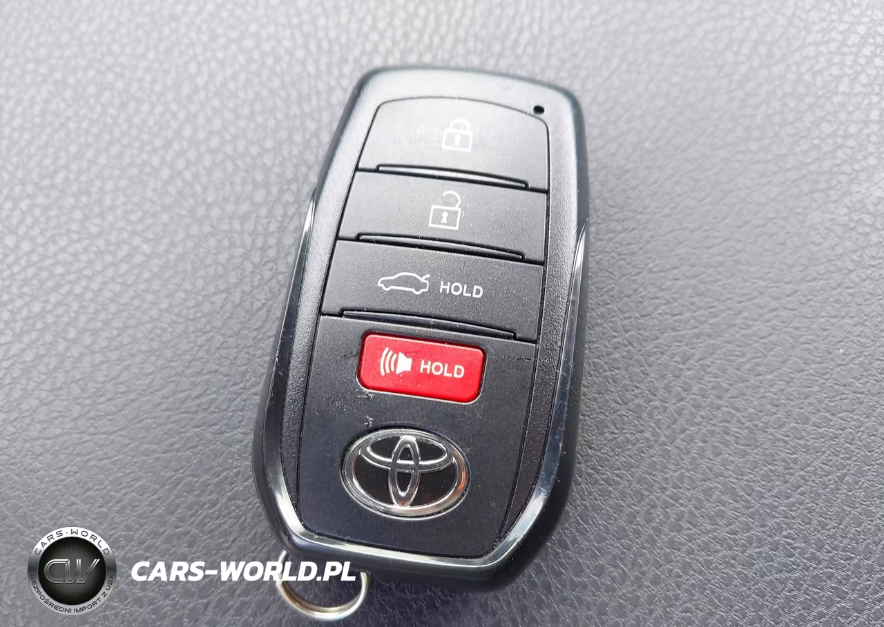 2026 Toyota Camry Le VIN:4T1DAACK8TU260365 - 11