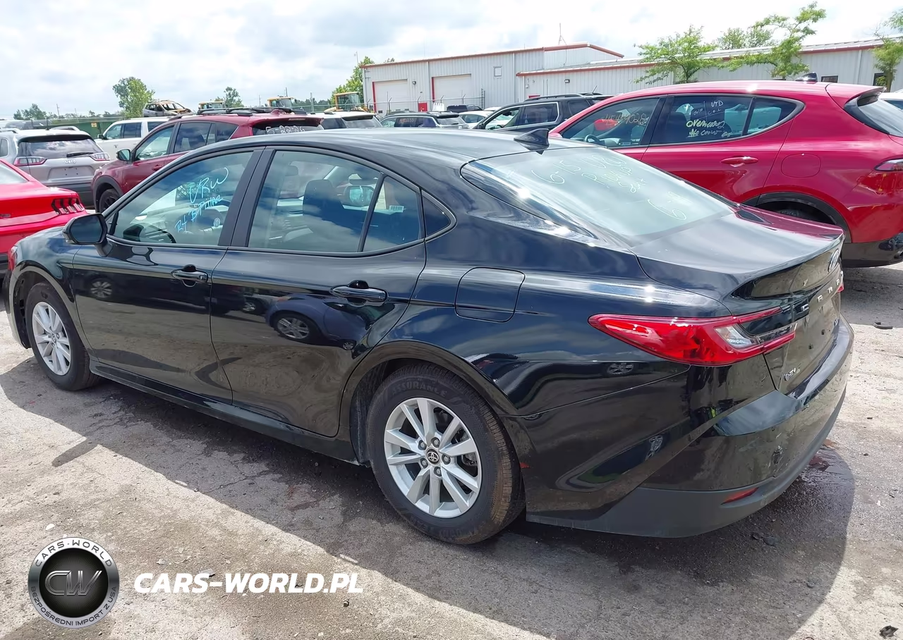 2026 Toyota Camry Le VIN:4T1DAACK8TU260365 - 14