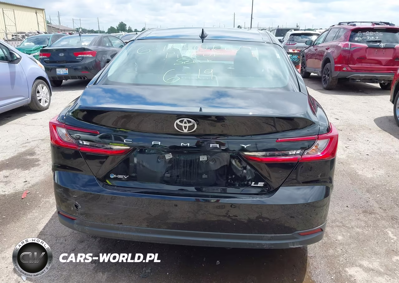 2026 Toyota Camry Le VIN:4T1DAACK8TU260365 - 16