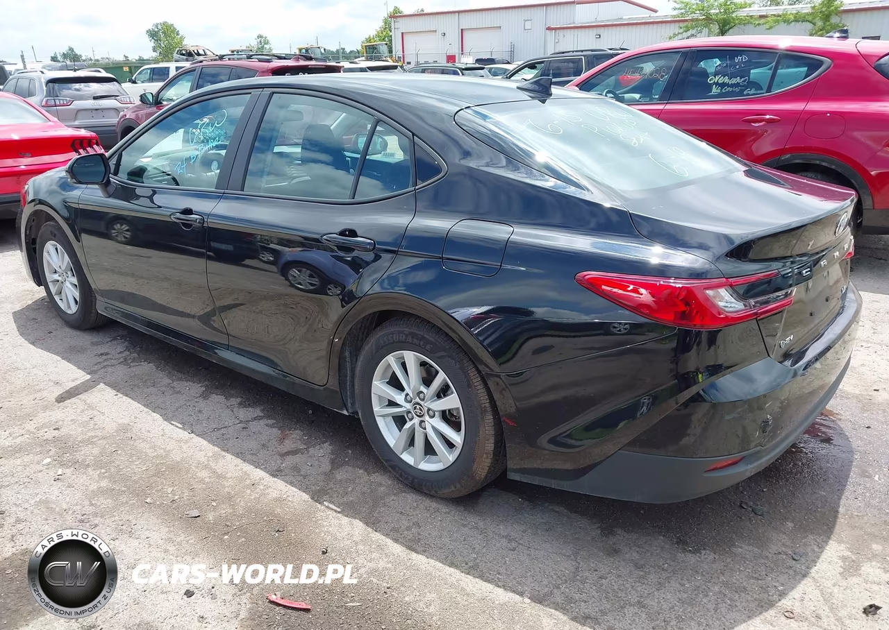 2026 Toyota Camry Le VIN:4T1DAACK8TU260365 - 3