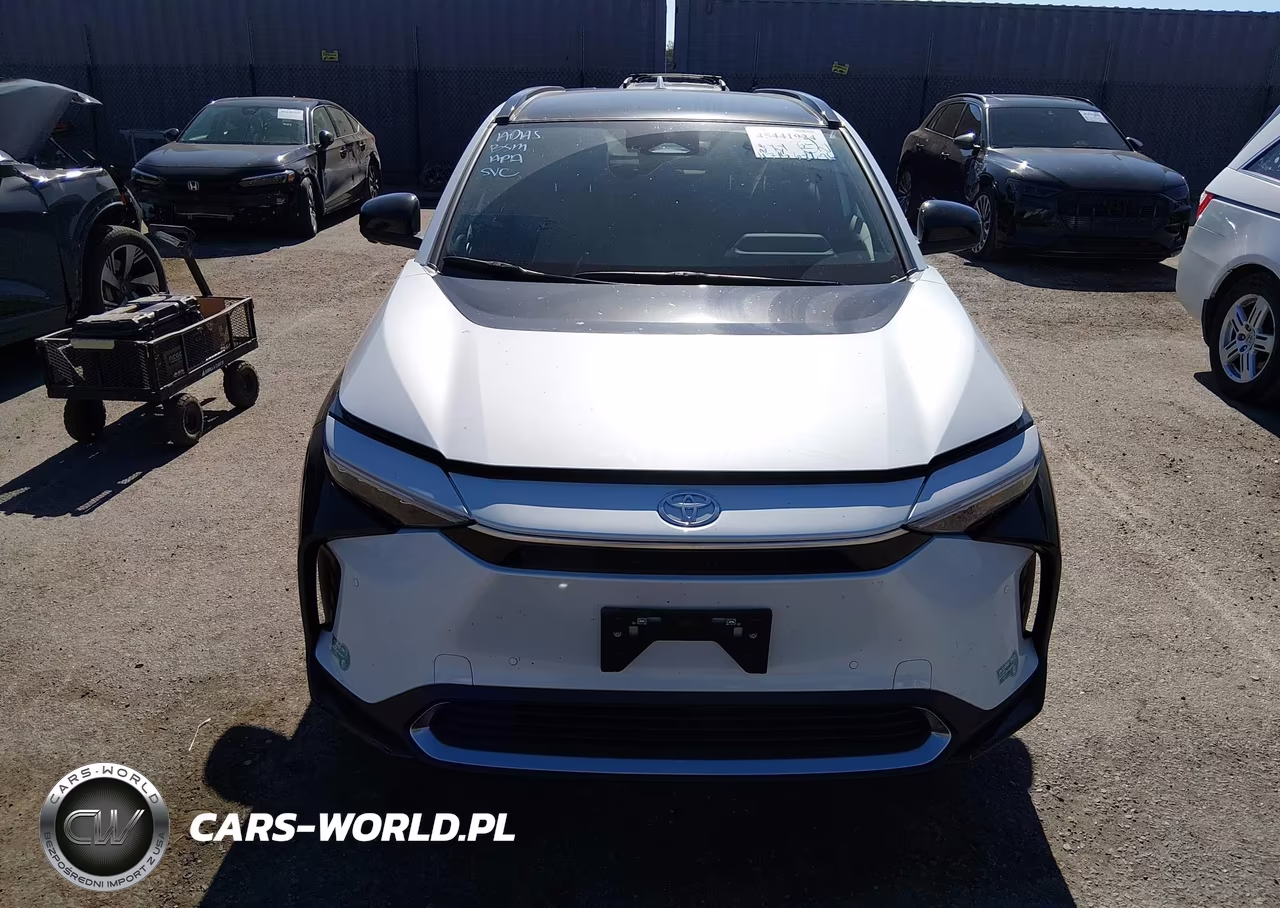 2025 Toyota Bz4X Limited VIN:JTMAAAAA7SA057761 - 12