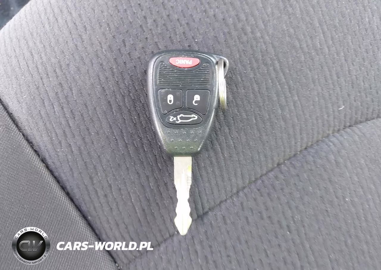 2012 Chrysler 200 Touring VIN:1C3CCBBB1CN275807 - 11