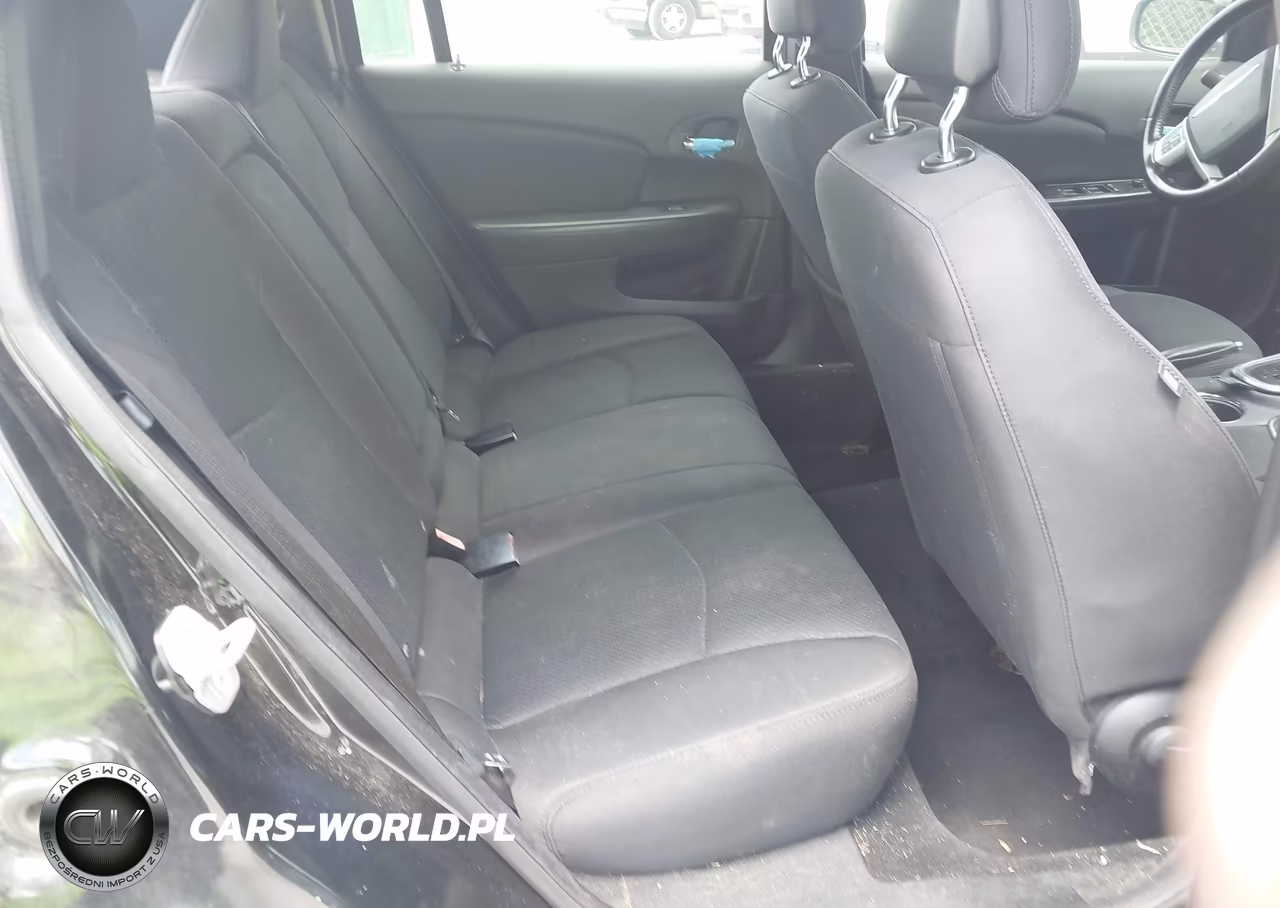 2012 Chrysler 200 Touring VIN:1C3CCBBB1CN275807 - 8