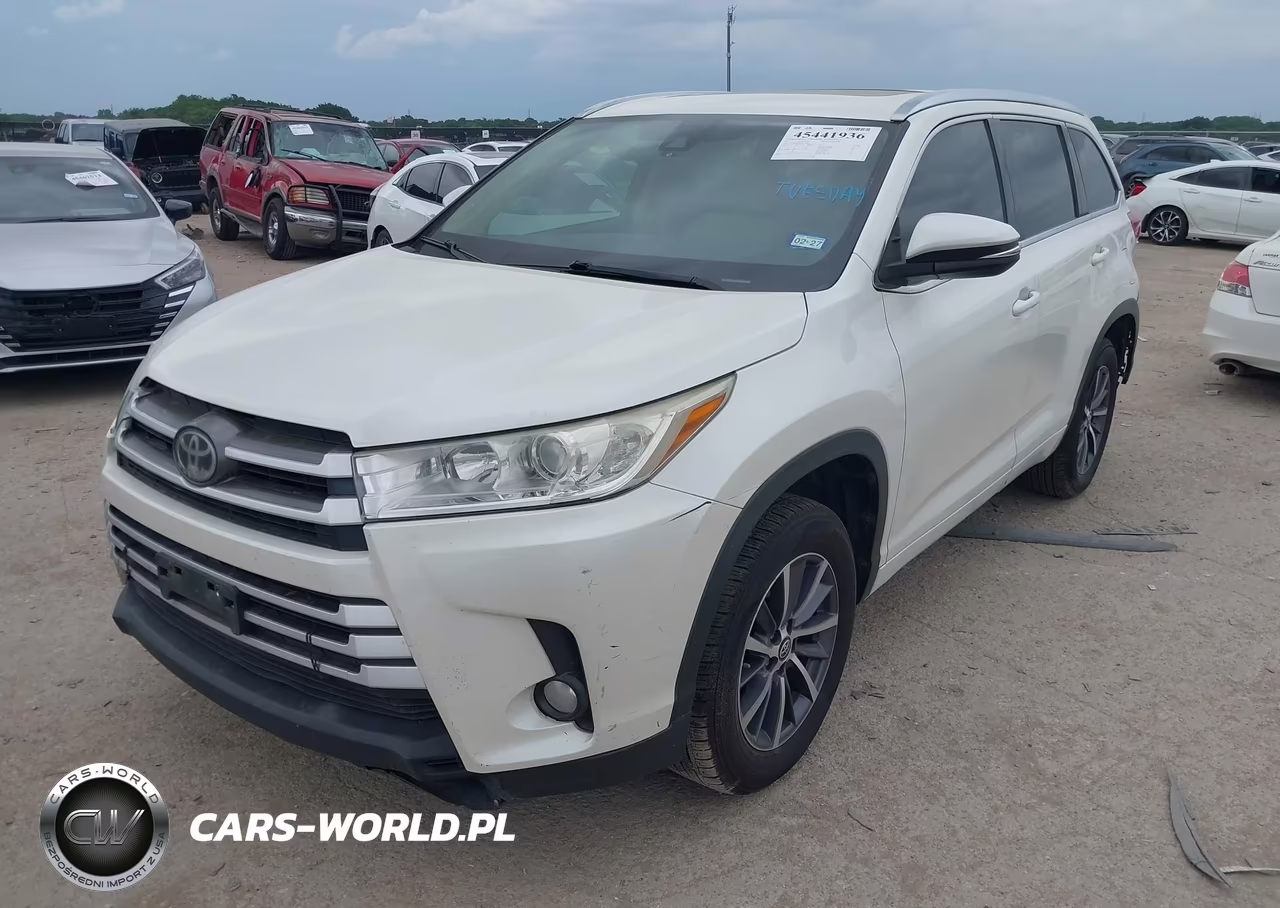 2017 Toyota Highlander Xle VIN:5TDKZRFH9HS512641 - 2