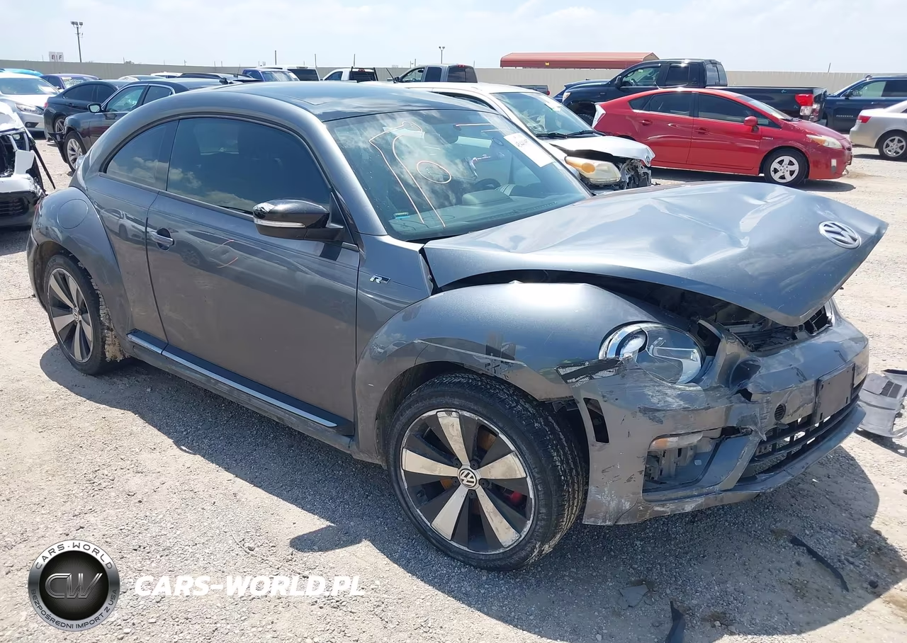 2014 Volkswagen Beetle 2.0T R-Line – zdjęcie 1 z 16