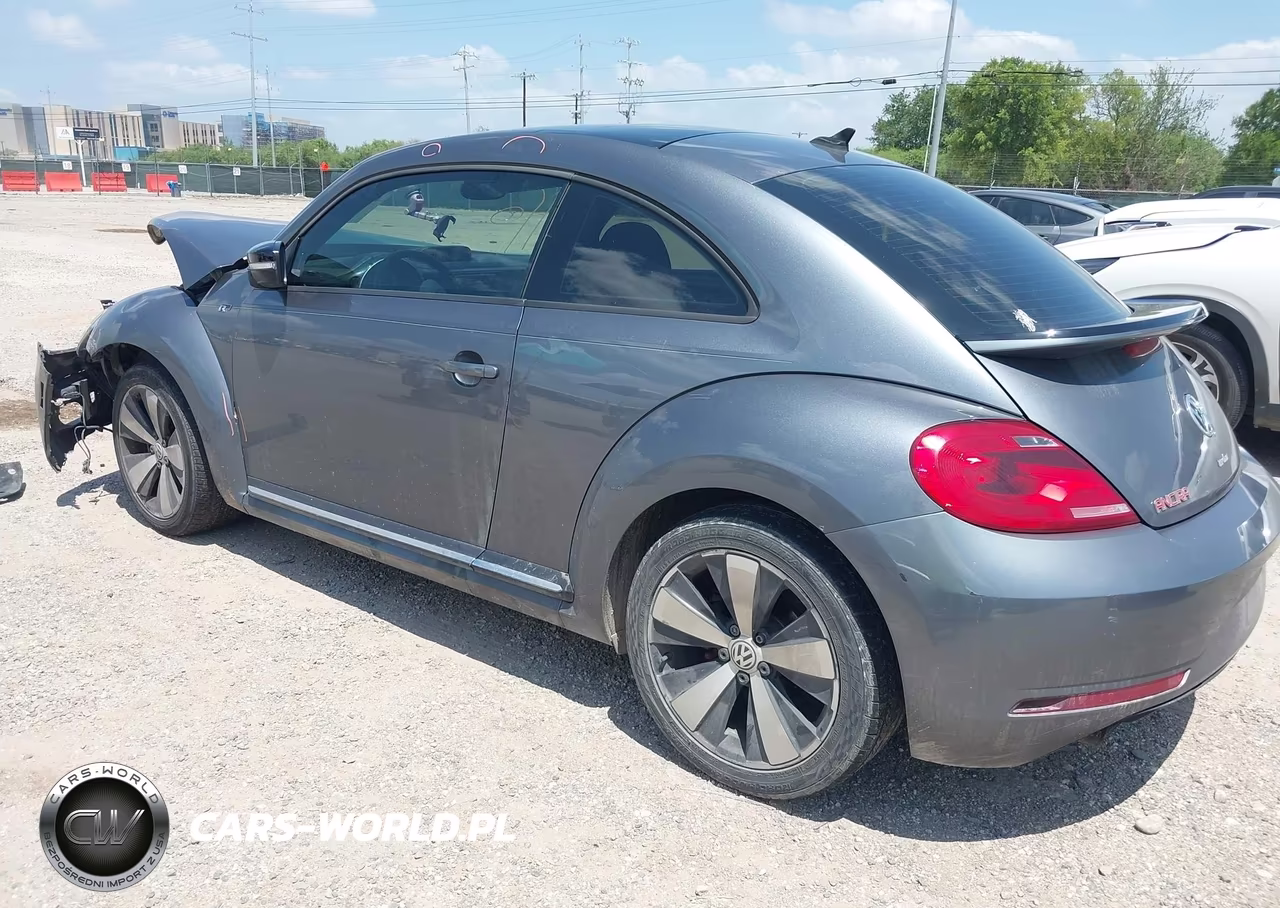 2014 Volkswagen Beetle 2.0T R-Line VIN:3VWVS7ATXEM631308 - 3