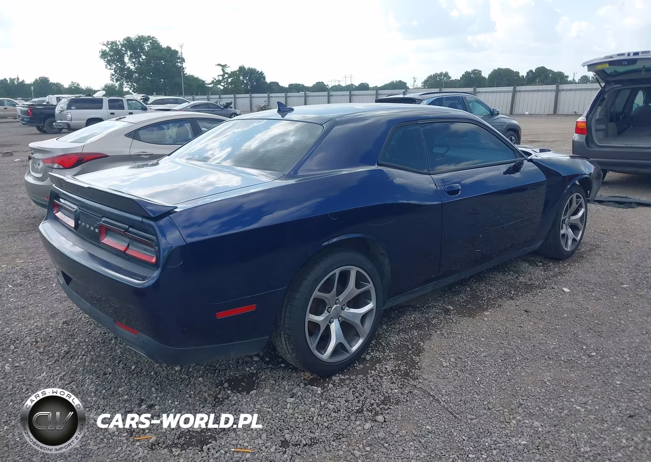 2015 Dodge Challenger Sxt Plus VIN:2C3CDZBG1FH923791 - 4