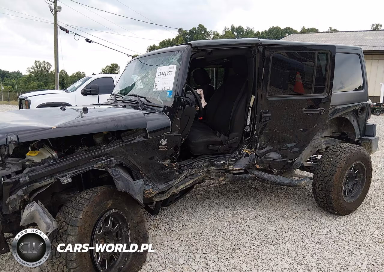 2015 Jeep Wrangler Unlimited Willys Wheeler VIN:1C4BJWDG1FL588241 - 6