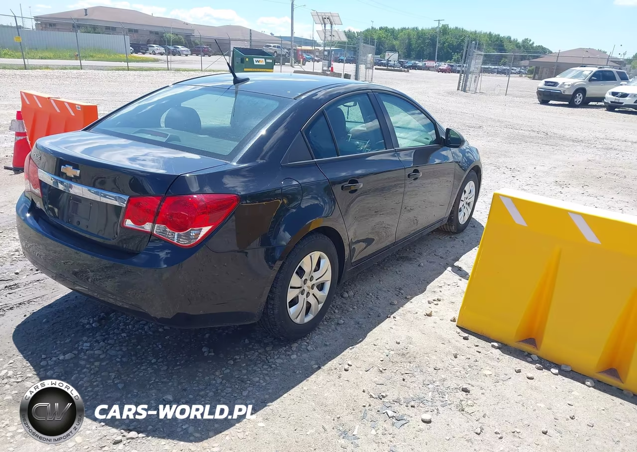2013 Chevrolet Cruze Ls Manual VIN:1G1PB5SH2D7212011 - 4