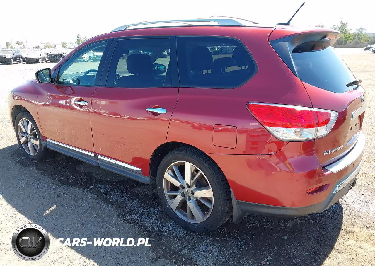 2013 Nissan Pathfinder Platinum VIN:5N1AR2MN2DC677594 - 3