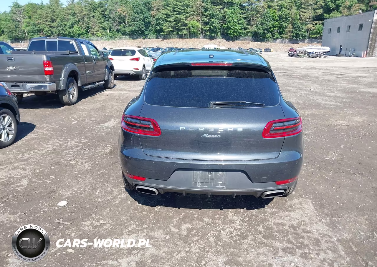 2018 Porsche Macan VIN:WP1AA2A56JLB02974 - 16
